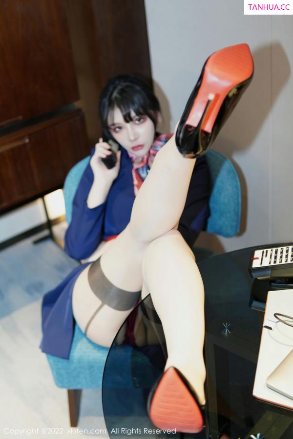   [XiuRen]高清写真图 2022.12.27 No.6048 桃桃子_ 空姐制服第27张图片